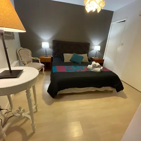 Lägenhet Vue Exceptionnelle Sur Les Tours ! Charme Et Tranquillite La Rochelle (Charente-Maritime)