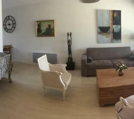 Vue Exceptionnelle Sur Les Tours ! Charme Et Tranquillite * La Rochelle (Charente-Maritime)