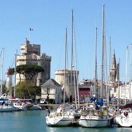 Vue Exceptionnelle Sur Les Tours ! Charme Et Tranquillite La Rochelle (Charente-Maritime)