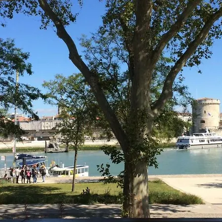 Vue Exceptionnelle Sur Les Tours ! Charme Et Tranquillite Apartment
